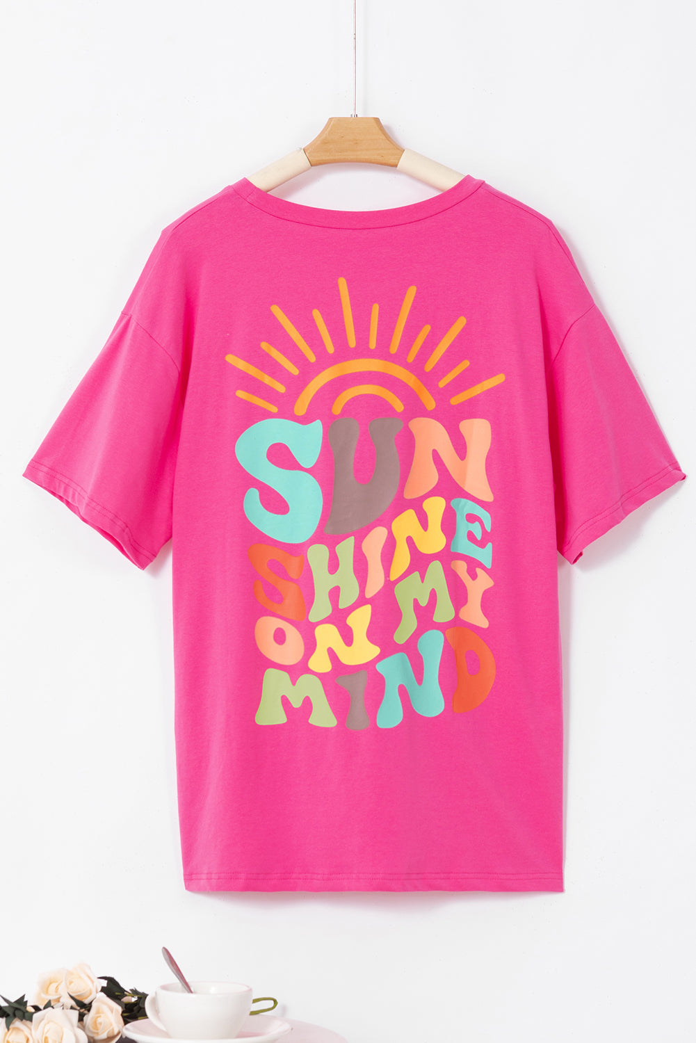 Camiseta de cuello redondo EL SOL BRILLA EN MI MENTE