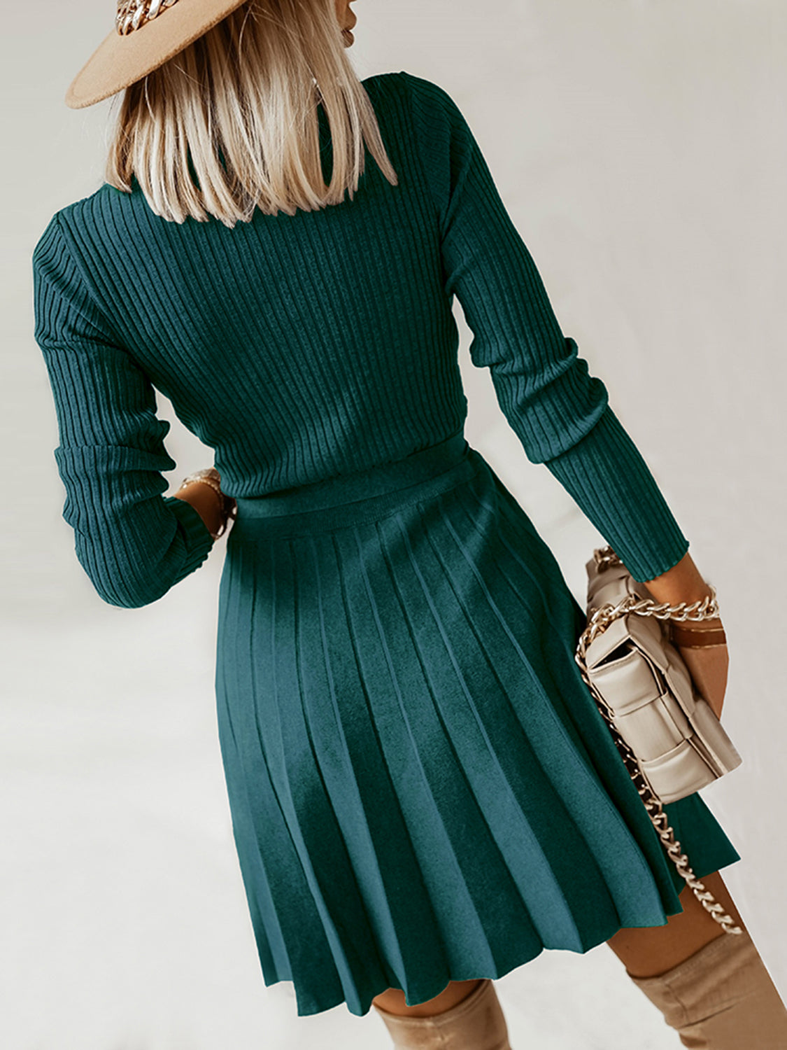 Vestido estilo suéter plisado con lazo en el frente y cuello cruzado